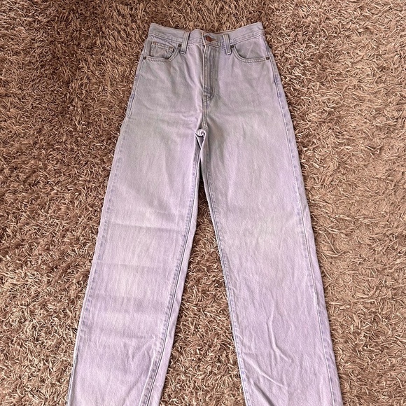 Levi's High Waisted Pale Pink Wash Straight Jeans - Picture 5 of 5